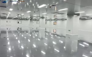十萬級(jí)無塵車間工程的特性及要求【東鑫凈化】